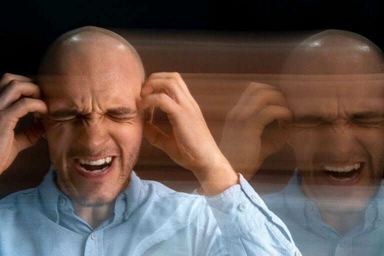 Best Schizophrenia Doctor in Noida